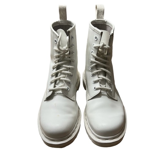 DR. MARTENS 1460 Pascal White Virginia Blanco 8 eye Boots Size 7 - Picture 3 of 8